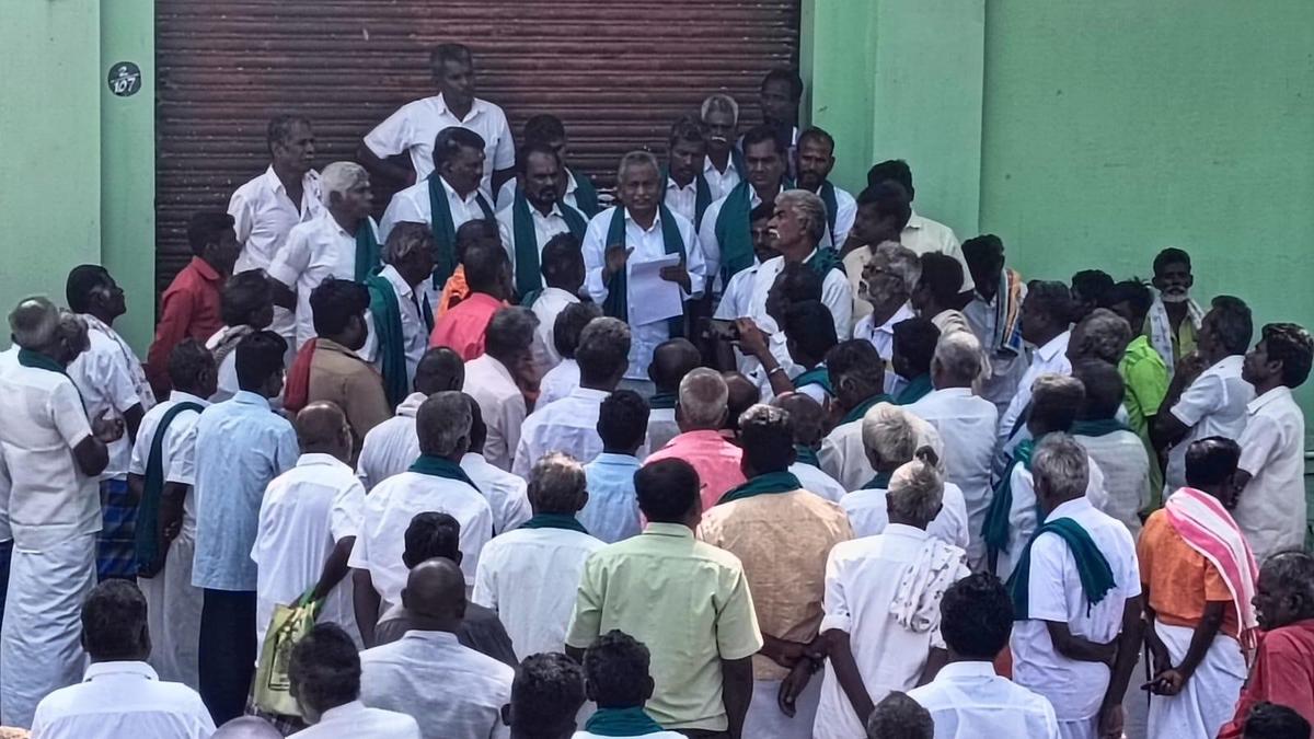 Farmers complain of prolonged delay in giving compensation for paddy crops lost in 2024-25