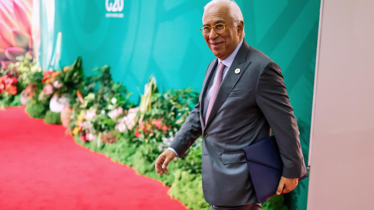 European Union vows to keep supporting Ukraine with cash, weapons as peace talks continue