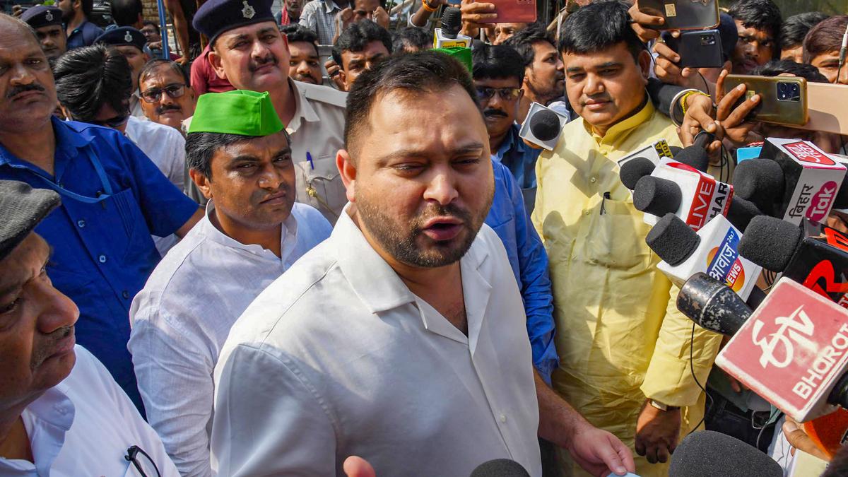 Gujarat court summons Tejashwi Yadav on Sep 22 in defamation case over 'only Gujaratis can be thugs' remark