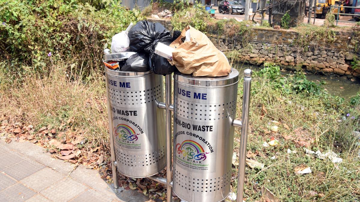 Kozhikode Corpn. struggles with wayside bin misuse,  seeks public cooperation