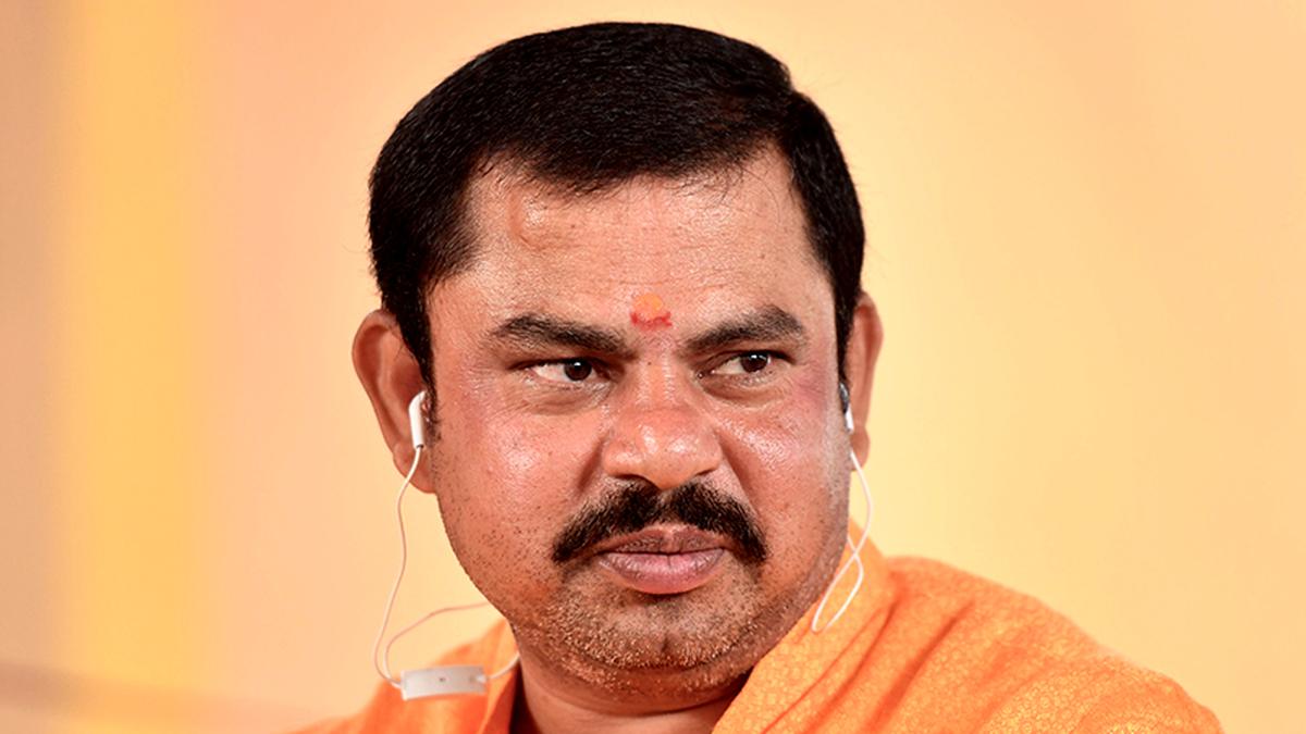 Raja Singh backs CM on demolitions, alleges MIM leaders encroached 12 acres of lake