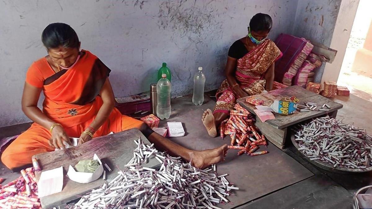 Dangerous practice of leasing out fireworks units continues unabated, complains fireworks manufacturers’ association