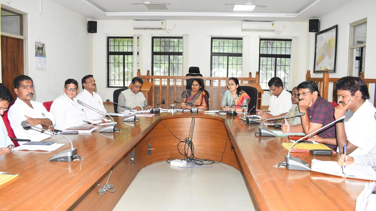 Ensure drinking water supply in affected villages, officials told