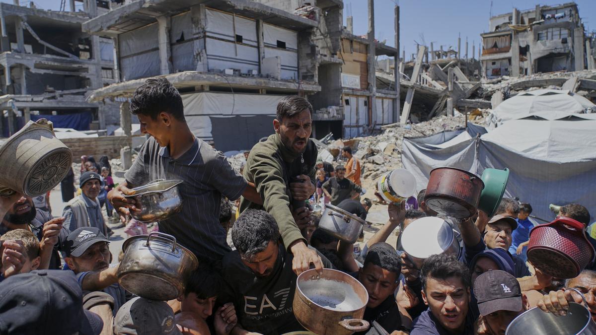 https://th-i.thgim.com/public/incoming/zb7d02/article69506649.ece/alternates/LANDSCAPE_1200/APTOPIX_Israel_Palestinians_18236.jpg