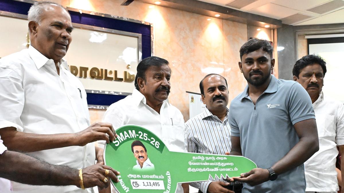 Over 5,000 beneficiaries receive welfare aid and pattas in Tirunelveli and Nanguneri