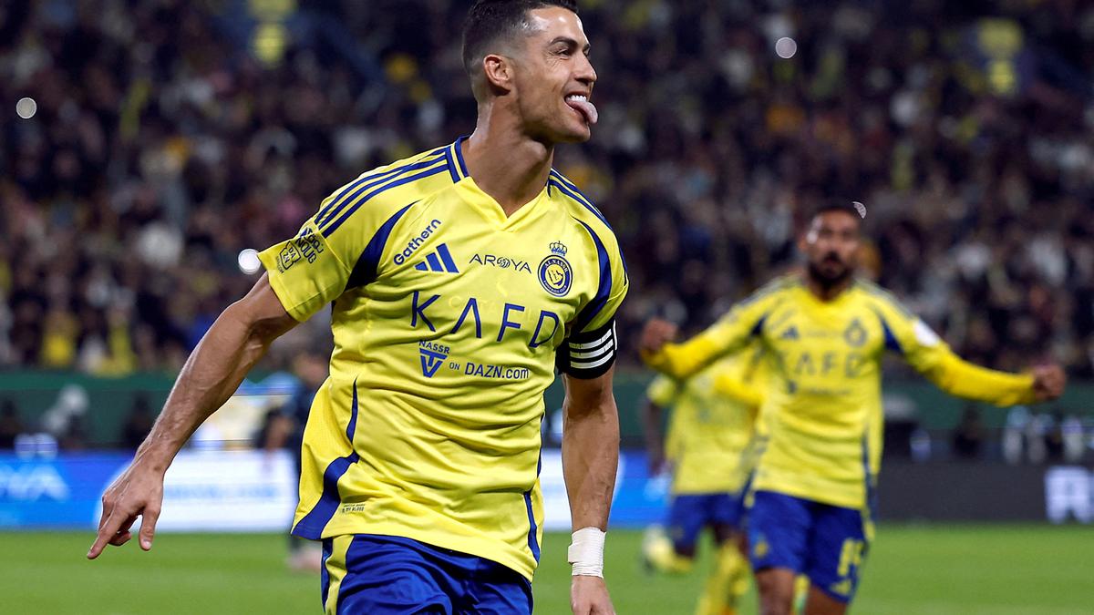 Ronaldo penalty and Mane double propel Al-Nassr to 3-1 victory