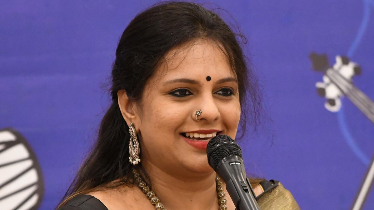 Sriranjani Santhanagopalan’s concert showcases her traditional skills