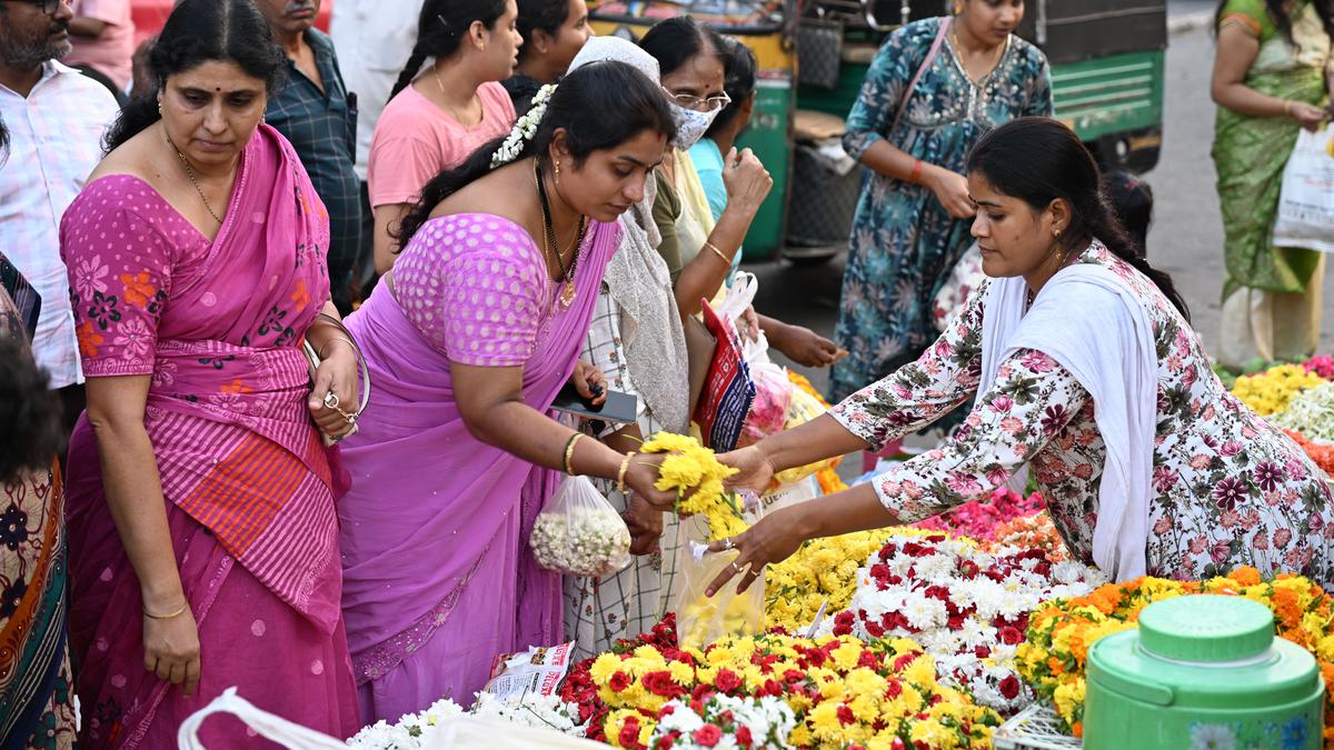 Prices of festival essentials skyrocket on Ugadi eve in Vijayawada