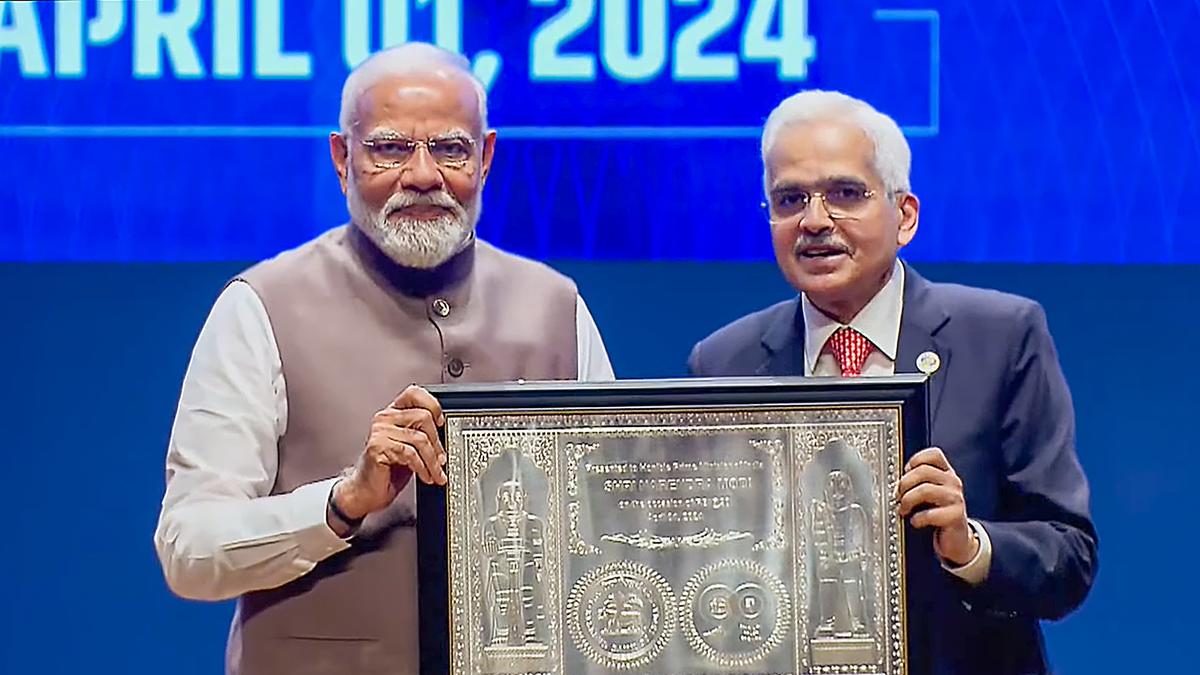 Top global ranking for RBI Governor recognition of his leadership: PM Modi