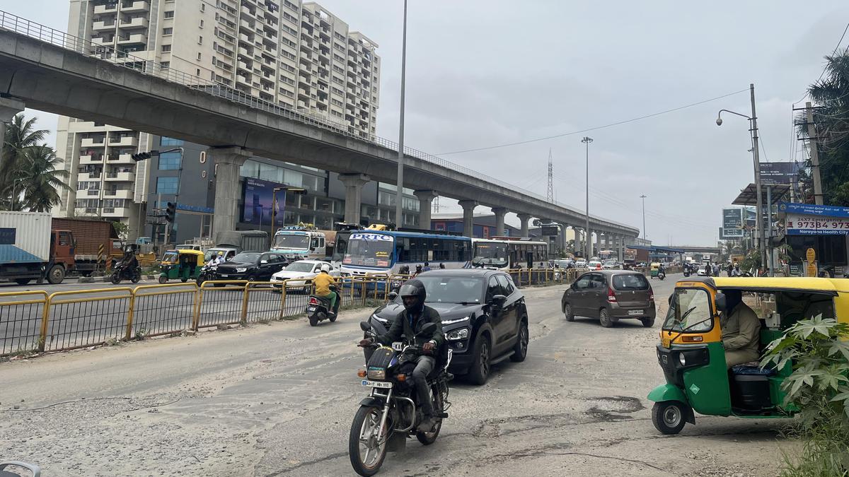 Overspeeding, negligence, and jumping of signals key reasons for accidents at junctions on Hosur road