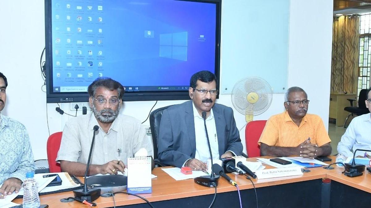 Law Commission chairperson to deliver CUK convocation address