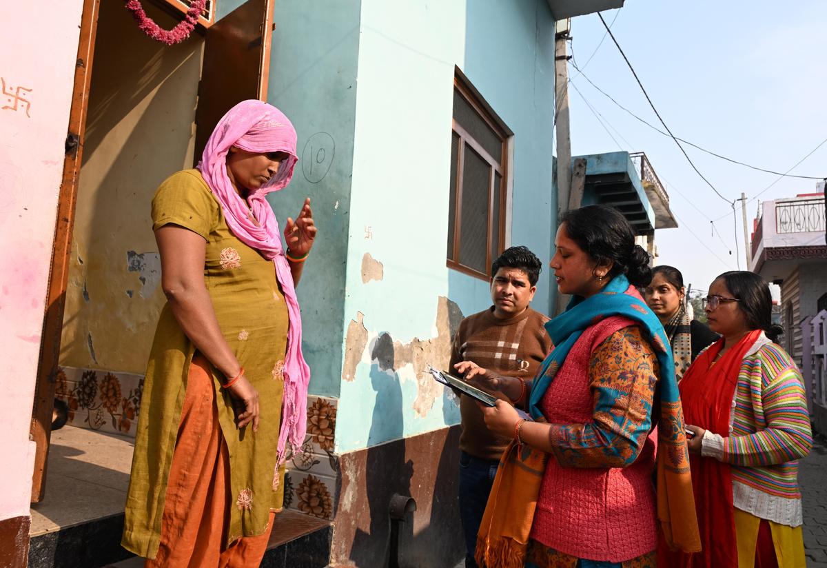 aCensus officials conducting a pre-test exercise of the population census 2027 at Anupshahr, Bulandshahr district of Uttar Pradesh on November 19, 2025.