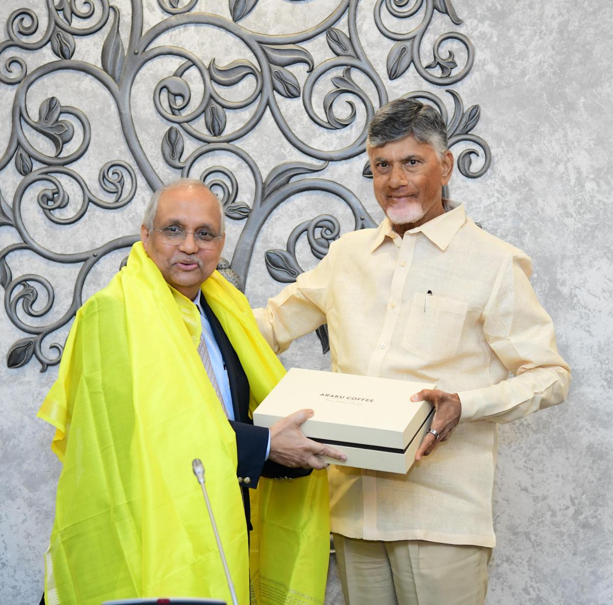 CII Director General Chandrajit Banerjee in a meeting with Chief Minister N. Chandrababu Naidu at the Secretariat in Amaravati on Friday.