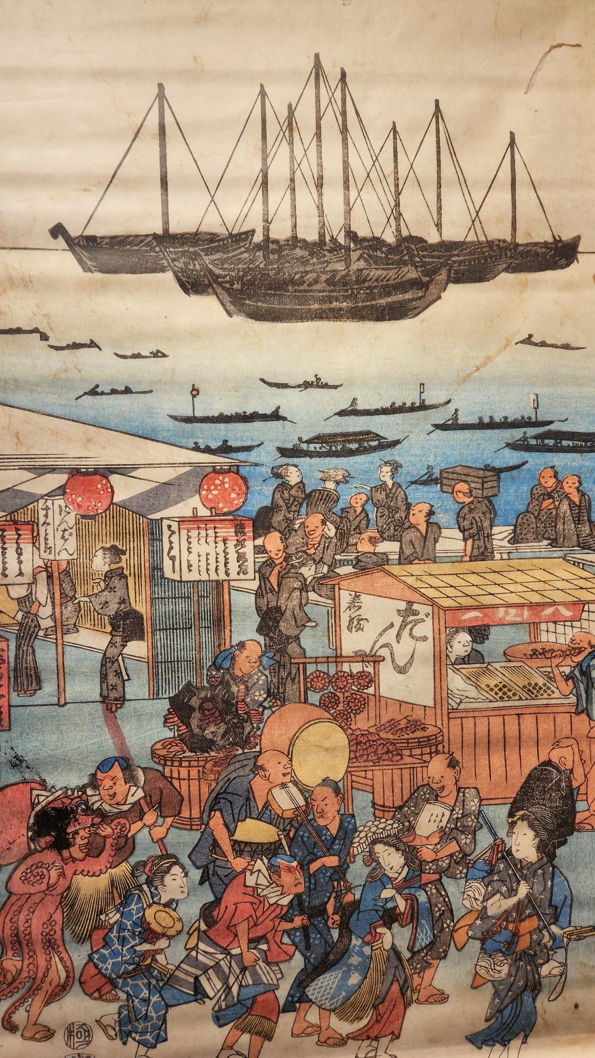 Another handpainted scroll featuring Ukiyo-e art 