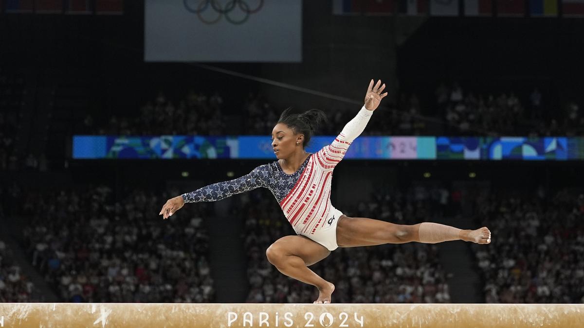 Gymnastic great Simone Biles leads USA to Olympic women's team gold