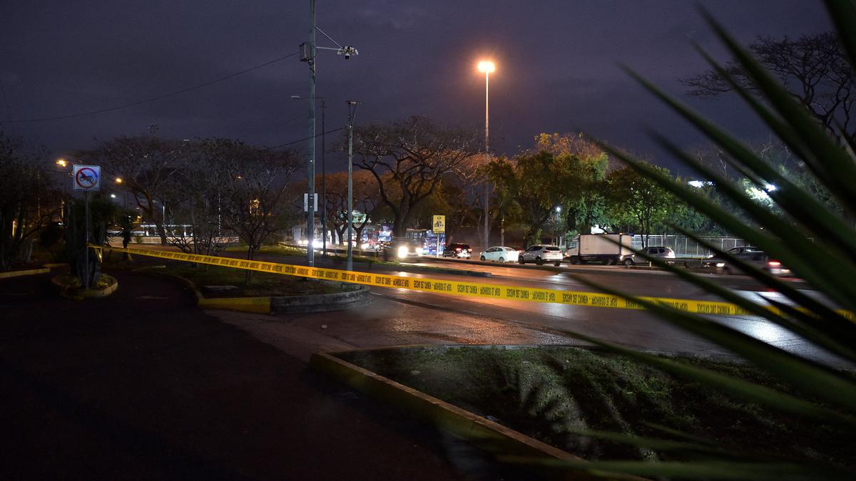 Prosecutor investigating TV studio attack in Ecuador shot dead in Guayaquil