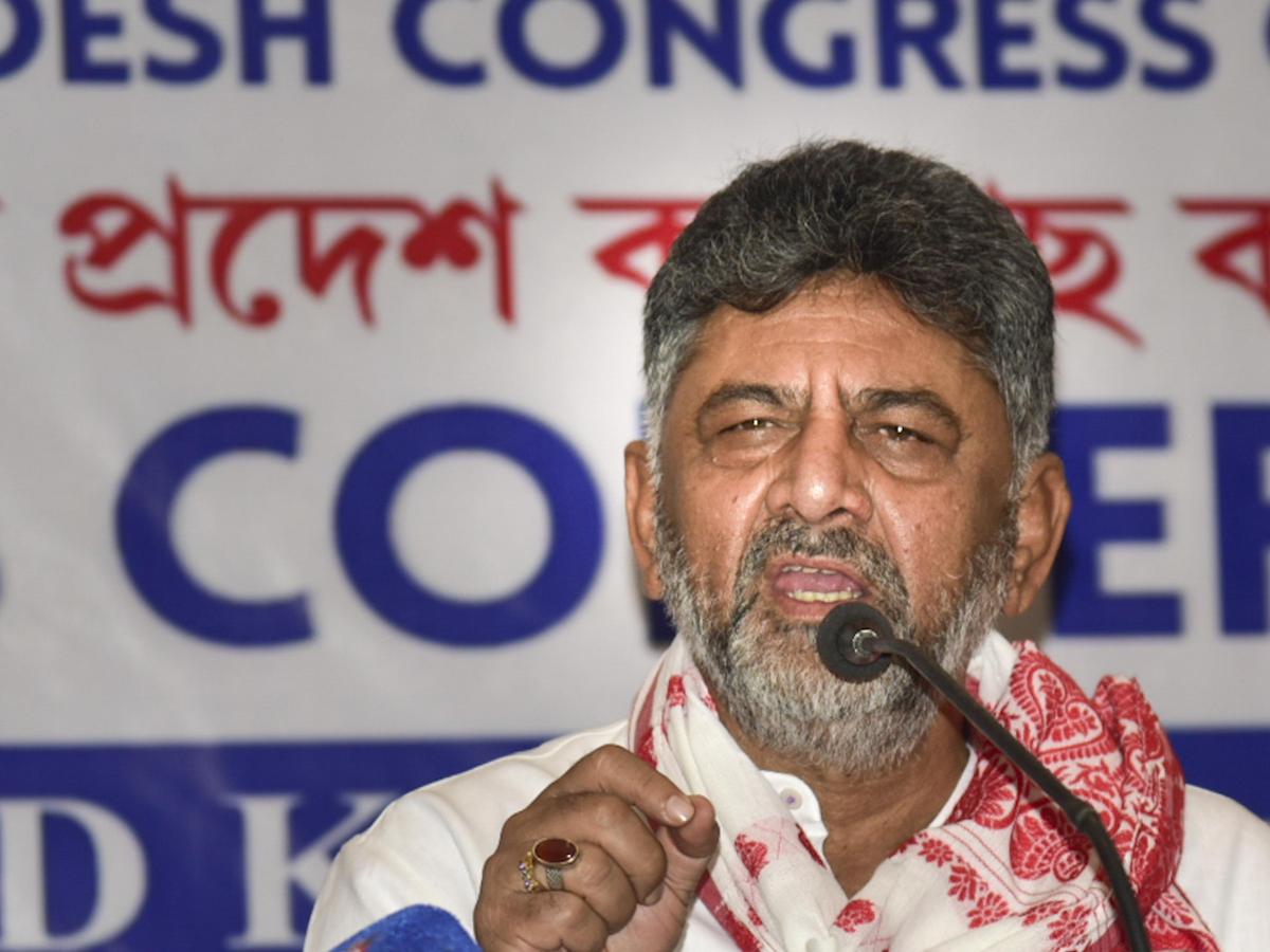 Kerala polls: Karnataka Dy CM D.K. Shivakumar says 10-year LDF rule has failed to bring growth or job prospects to Kerala