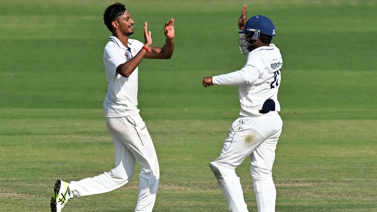 Ranji Trophy | Spinners Sai Kishore, Ajith put TN in control