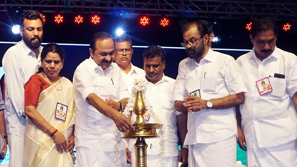 Kannur Dussehra kicks off with cultural grandeur