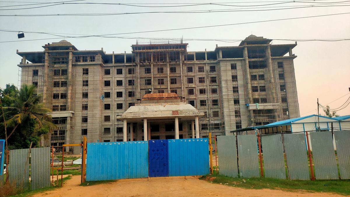 Construction work of Mayiladuthurai Collectorate reaches final stage