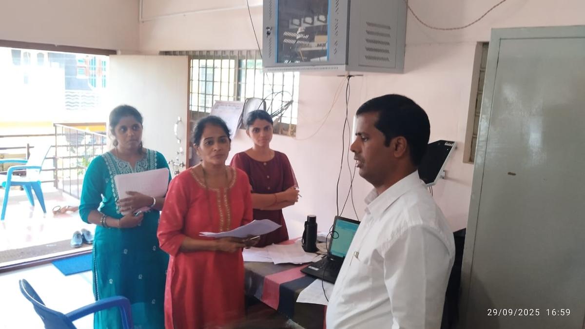 DC felicitates survey enumerators for achieving target