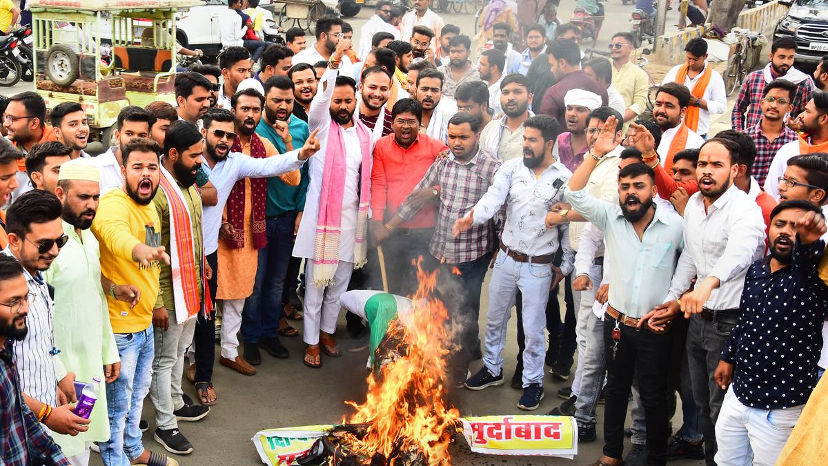 Madhya Pradesh: No curfew relaxation in Khargone; citizens asked to celebrate Eid, Akshaya Tritiya at home