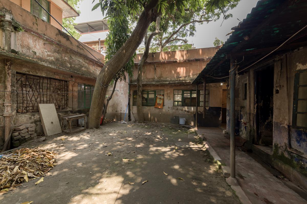 Courtyard garden where artist Jamini Roy often painted