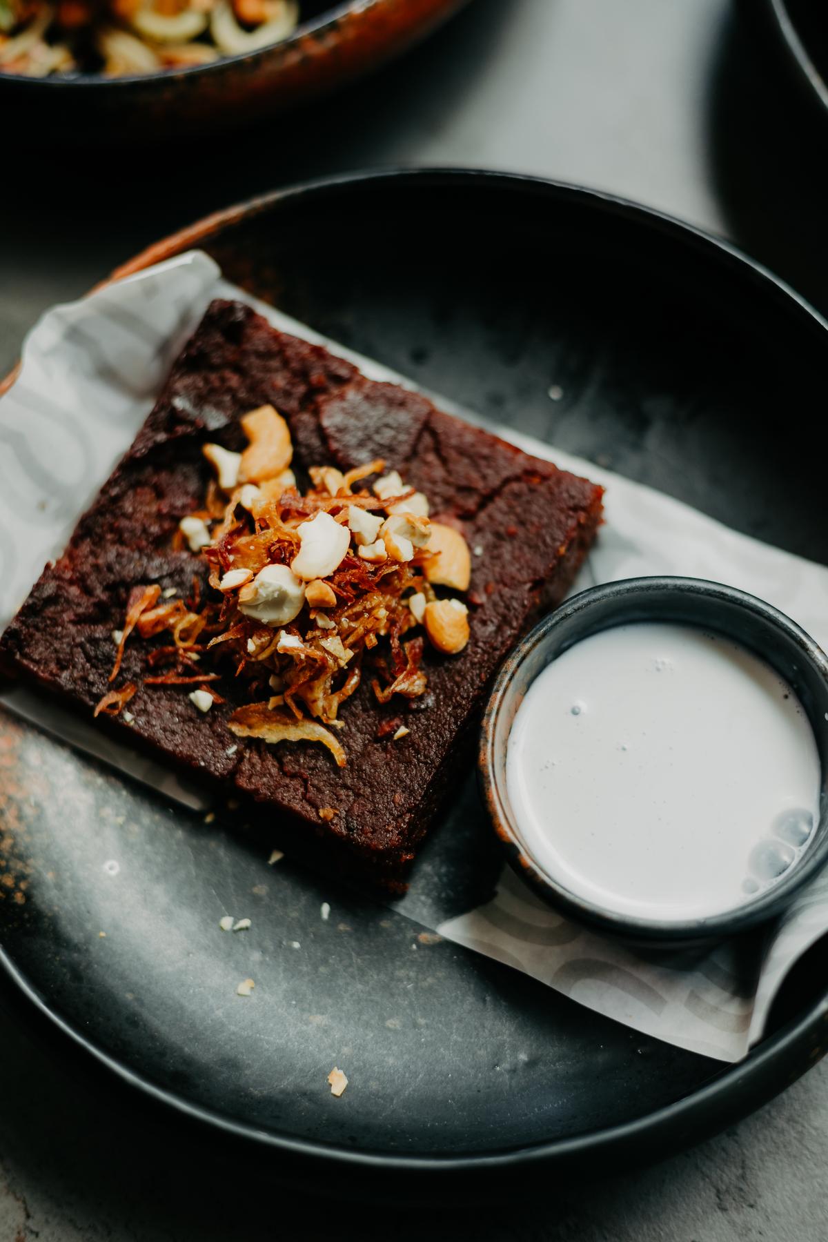 Cashew nut pudding with caramelised taro