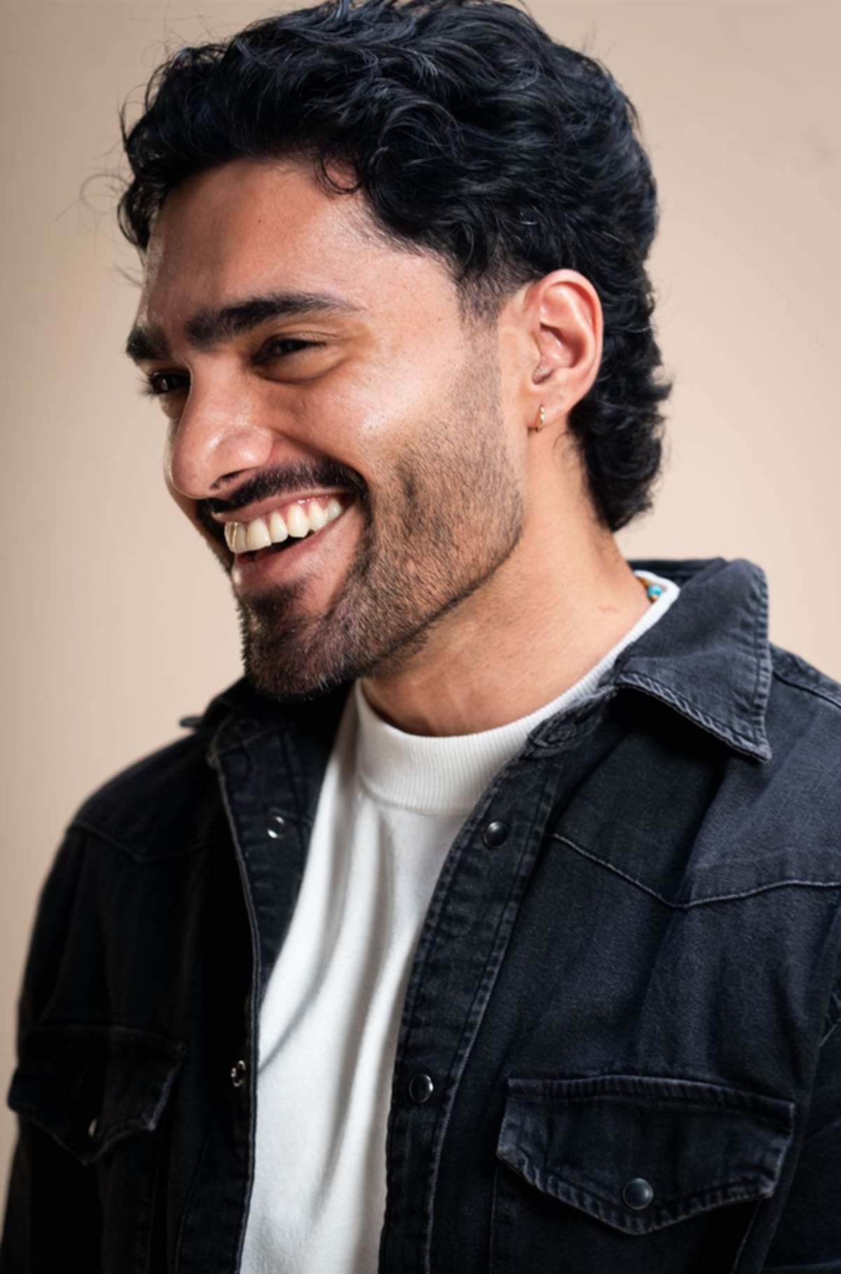 আদিত্য লোধা, স্পটিফাইতে হ্যাভিং সেড দ্যাট-এর সহ-হোস্ট আদিত্য লোধা, স্পটিফাইতে হ্যাভিং সেড দ্যাট-এর সহ-হোস্ট