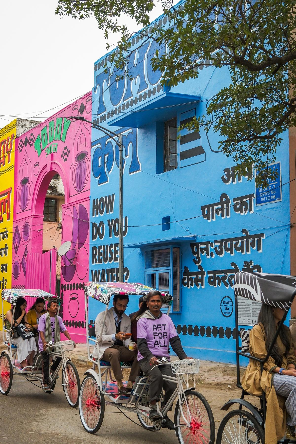 A cycle rickshaw tour of Lodhi Art District’s murals