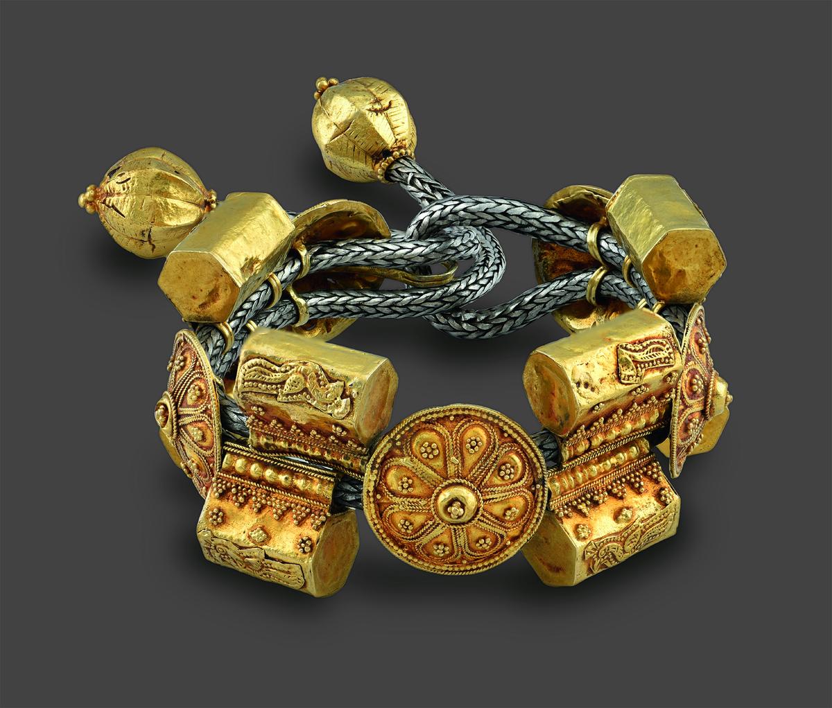 Bracelet, Gujarat, 19th-20th century — gold and silver