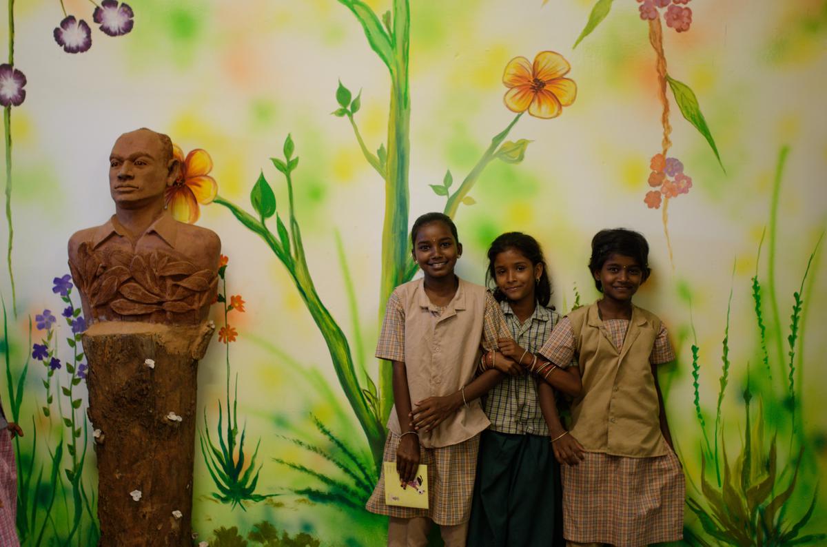 The clay sculpture of Tamil author Ku Alagirisami, made by Chennai artist Koilpitchai Prabakar