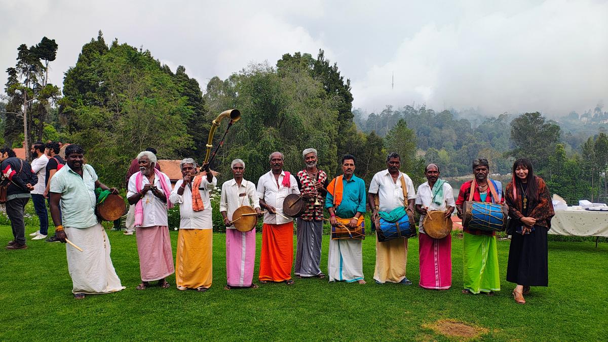 डिंडीगुल मावट्टम कोदिकानल पोम्बरैय ग्रामिया कलाई कुजु के सदस्य डिंडीगुल मावट्टम कोदिकानल पोम्बरैय ग्रामिया कलाई कुजु के सदस्य