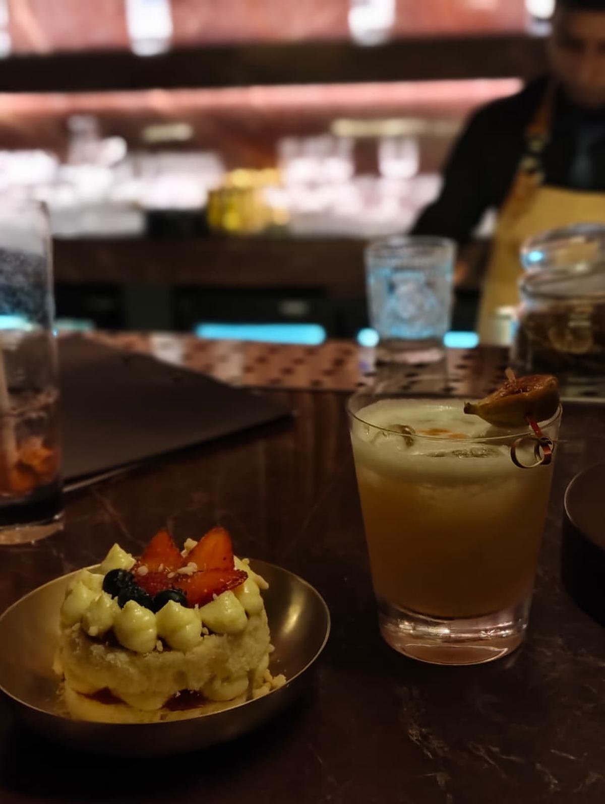 Um grogue e sobremesa