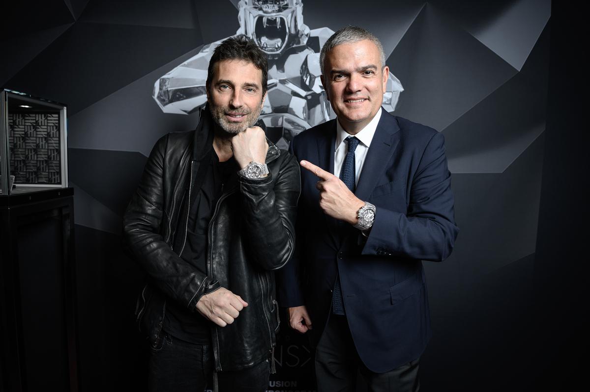 Richard Orlinski with Ricardo Guadalupe, the CEO of Hublot