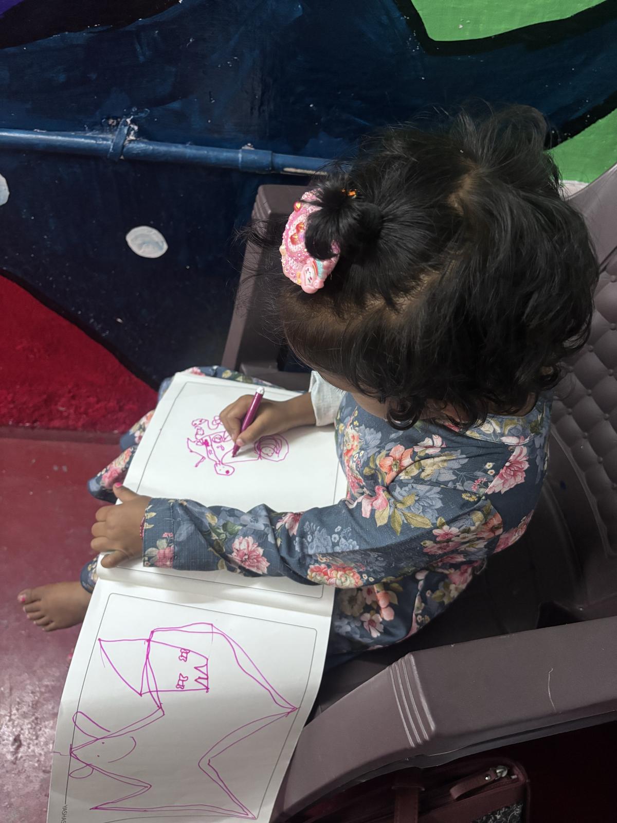 Play happens in multiple ways, including exploration, storytelling, running, climbing, imagining, and reading