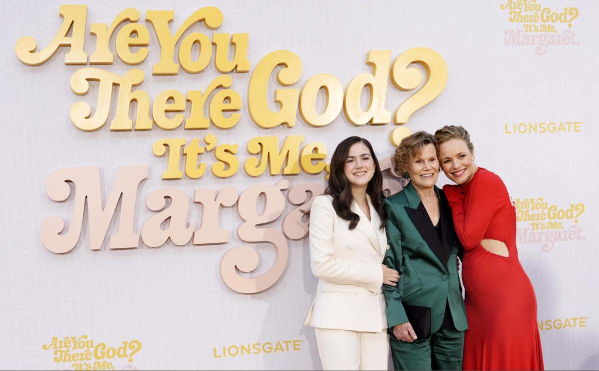 Judy Bloom with Abby Ryder Fortson (left) and Rachel McAdams, 'Are You There God?  it's me margaret