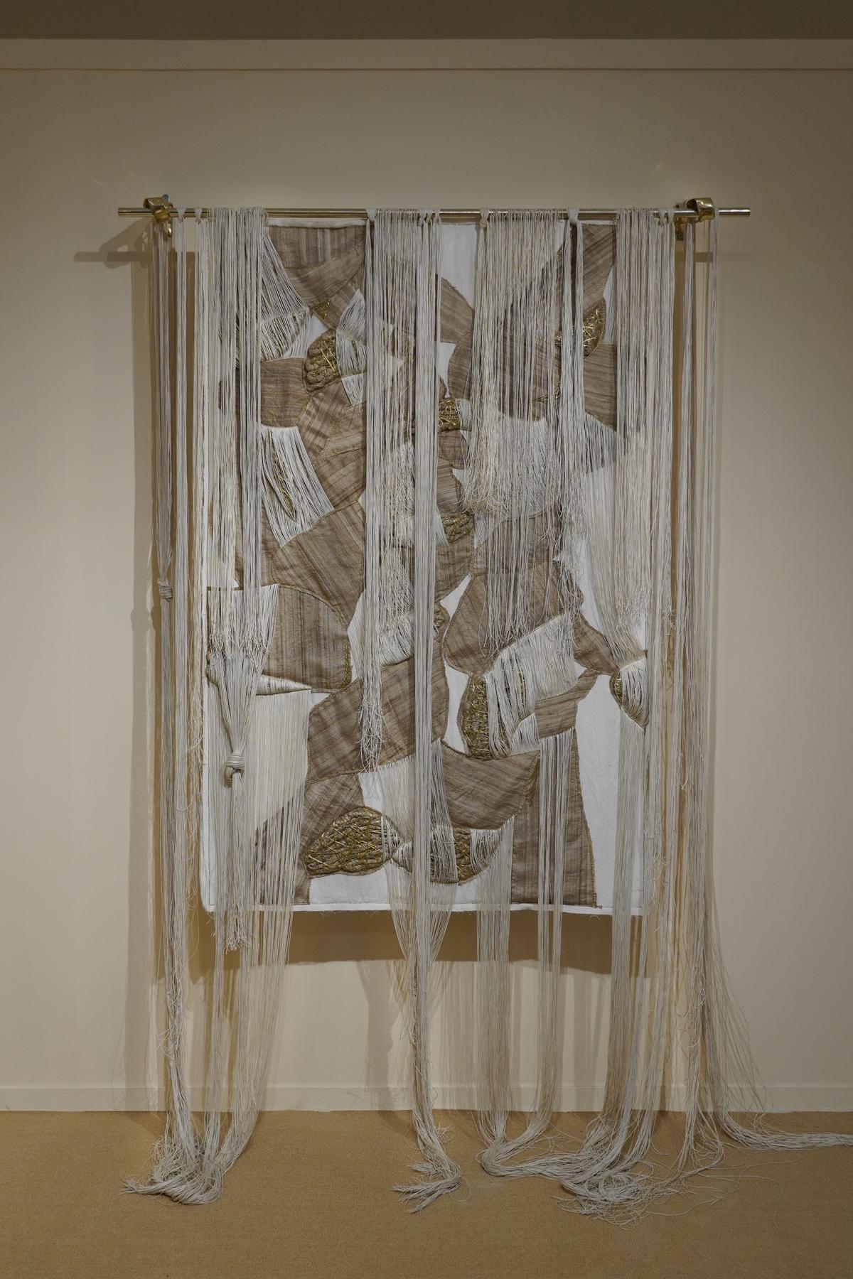 विला स्वागतम और Æquo ने फ्रांसीसी डिजाइनर मैरी गैस्टिनी का काम प्रस्तुत किया। बूथ में कढ़ाई, प्रकाश व्यवस्था और बैठने की व्यवस्था प्रदर्शित की गई थी।