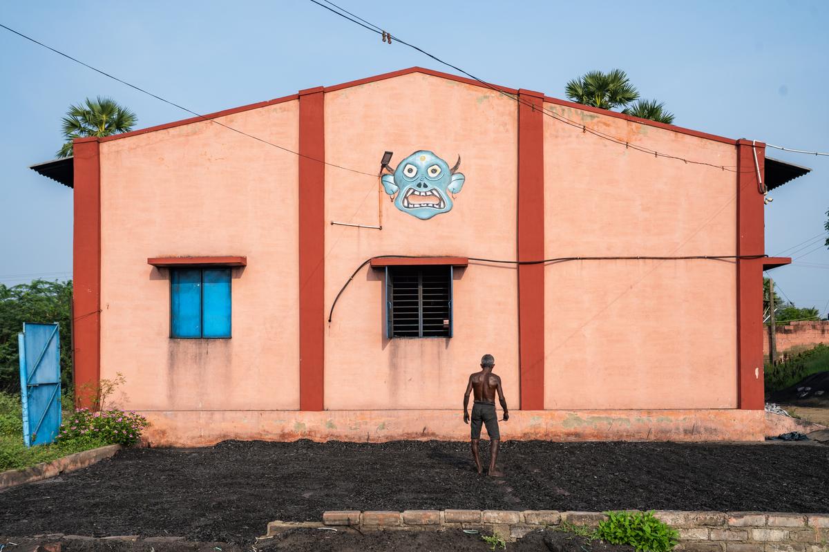 A drishti doll from the book Kolli Kannu: Drishti Paintings of Tamil Nadu by Amar Ramesh