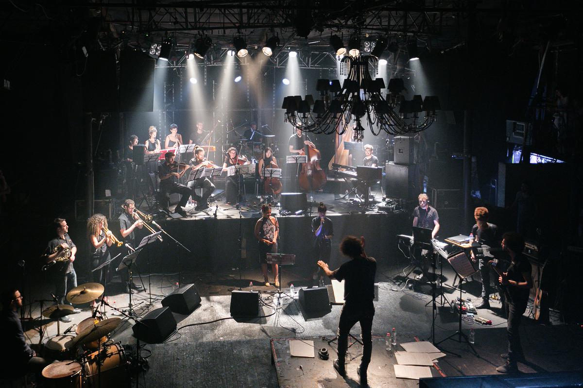 orchestra performing in israel