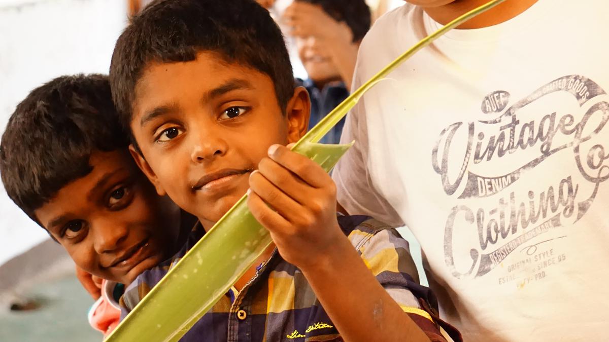 Alternative learning spaces for children in Tamil Nadu that encourage free play, art and craft