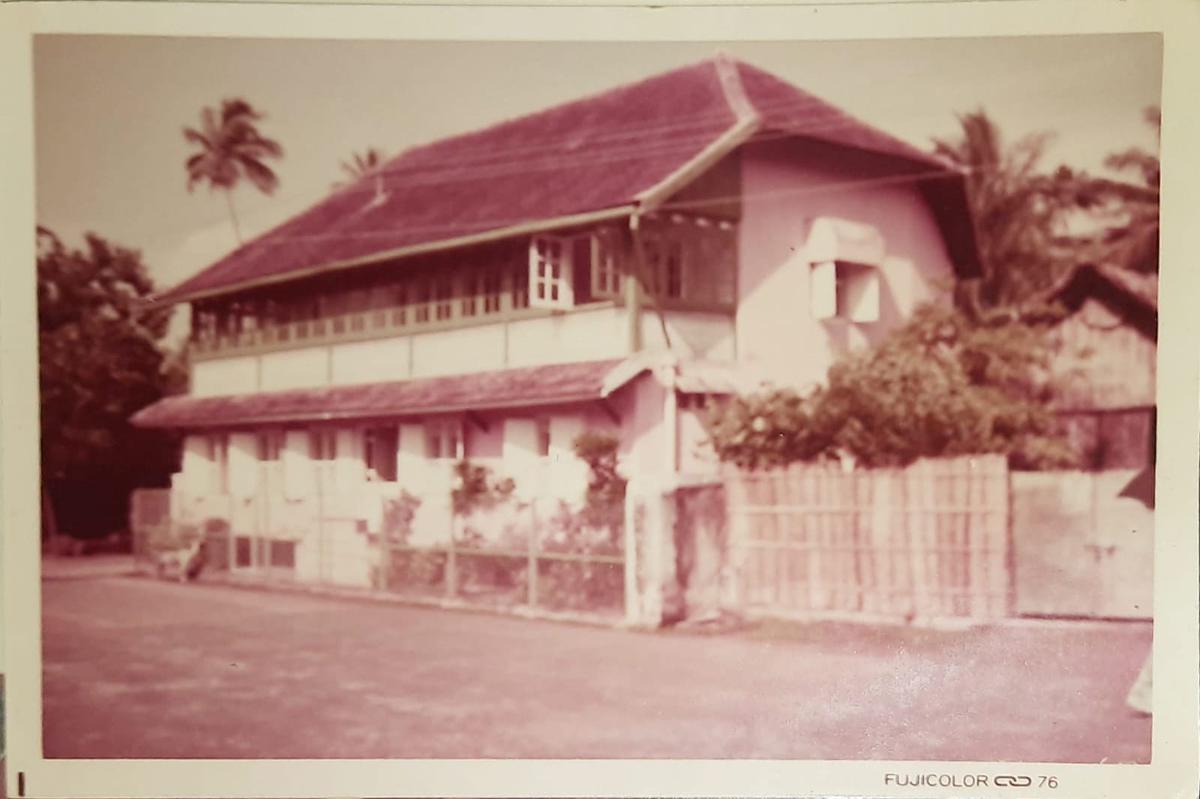 An old picture of the heritage building.