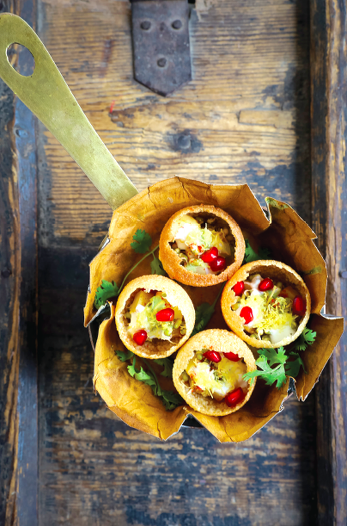 The sukha puri with aloo