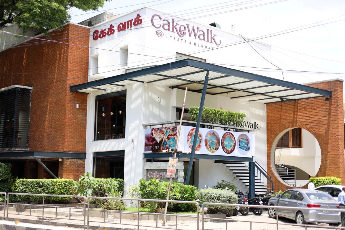 CakeWalk Cafe on Sterling Road