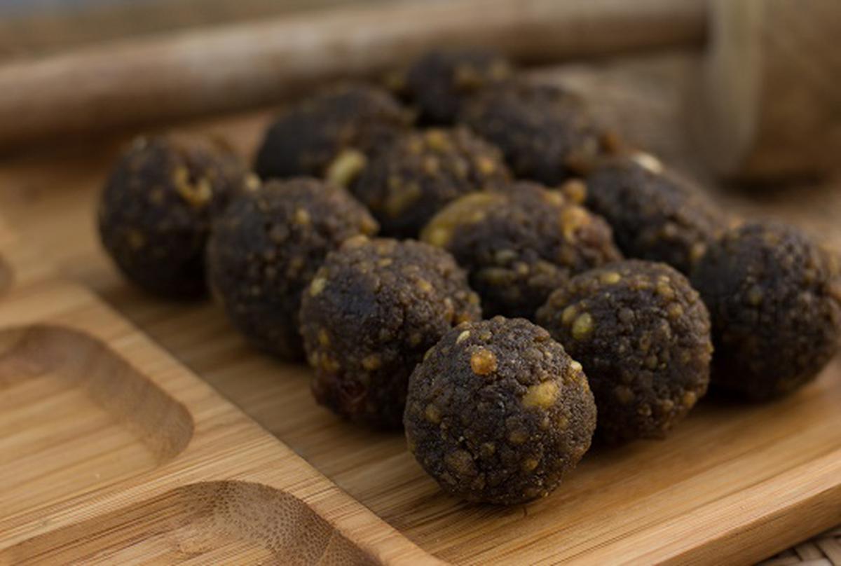 Varagu boondi ladoo at Pettikadai