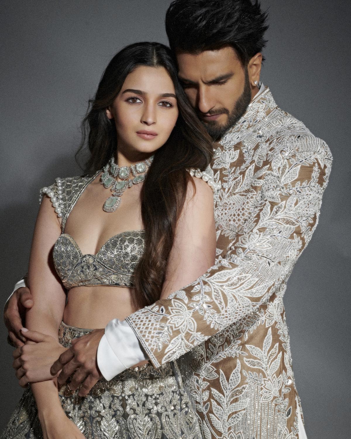 Alia Bhatt and Ranveer Singh in Manish Malhotra couture 