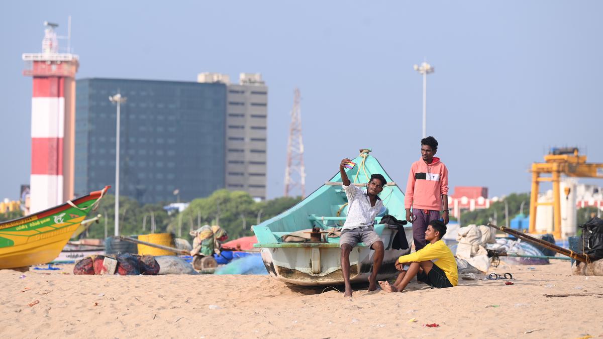 Chennai | Exploring the length of Marina beach’s shore for six kilometres on foot