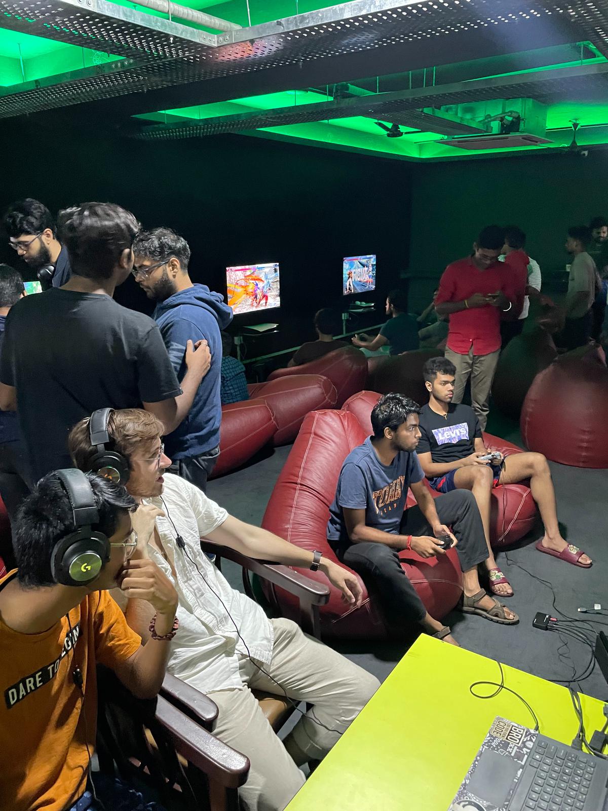 Gamers at LXG, Nungambakkam