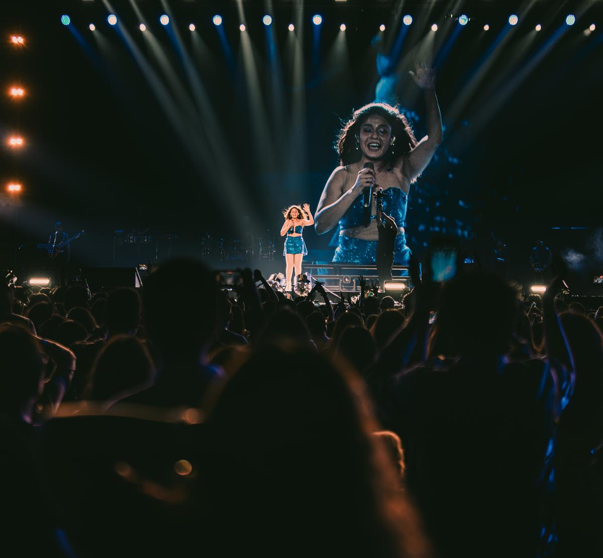 Sunidhi Chauhan at the concert in Chennai