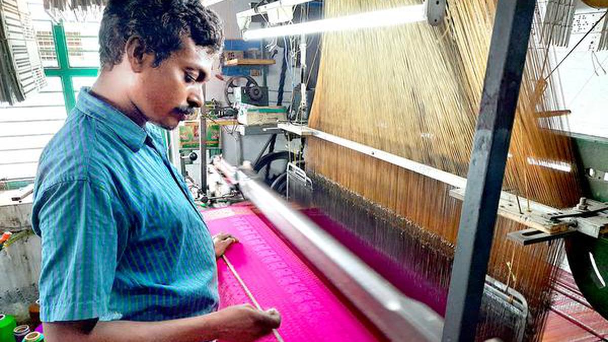 Watch | Saris from Elampillai are growing popular - The Hindu
